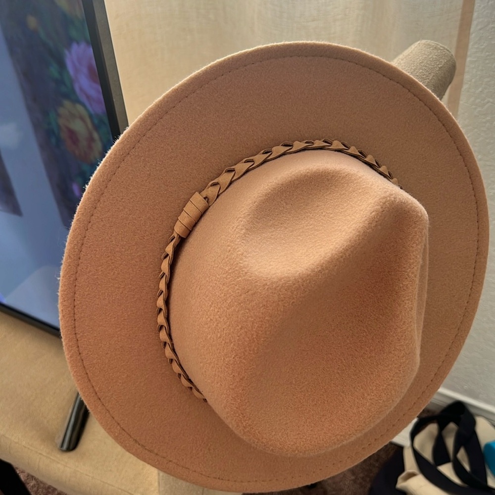 Beautiful hat brand new